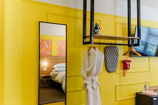 Room 17: The Comedian