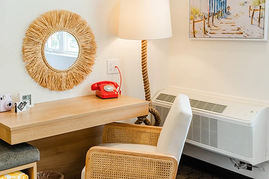 Room 19: Which Way To The Beach?