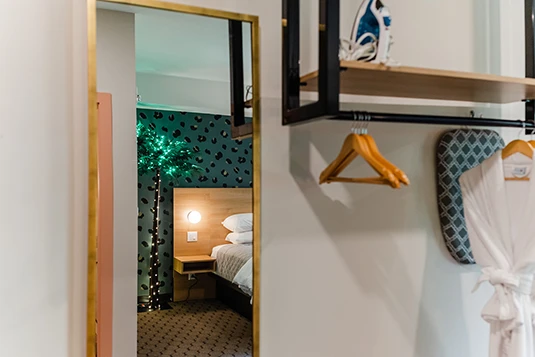 Room 24: Welcome To The Jungle