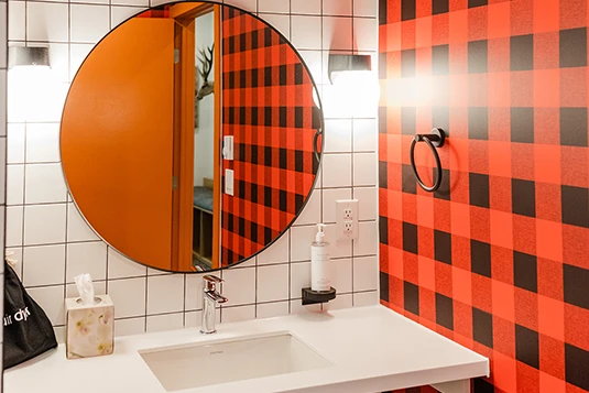 Room 25: Do You Like Big Bucks?