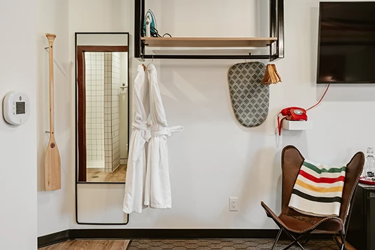 Room 2: The Great White North, dressing area